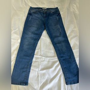 Light wash stretch skinny jeans